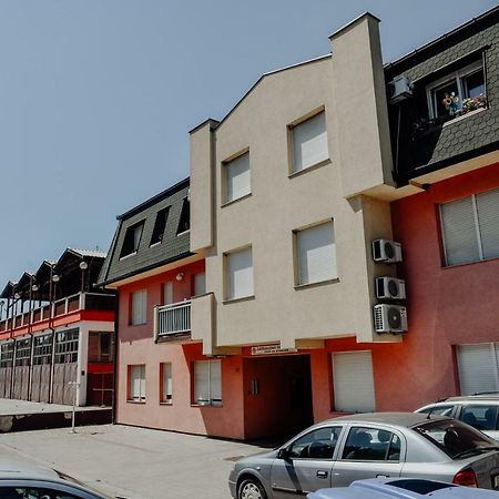 Apartman M5 Ðakovo Exterior foto